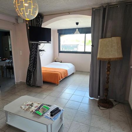 Gite Esprit Etape Saint-Barthelemy-de-Vals Екстер'єр фото